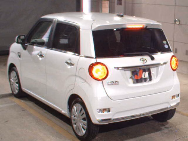 Toyota Pixis Joy