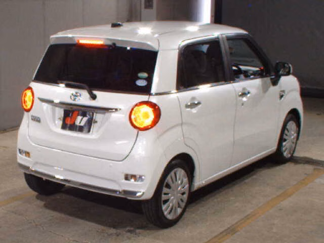 Toyota Pixis Joy