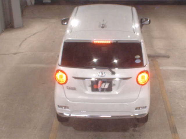 Toyota Pixis Joy