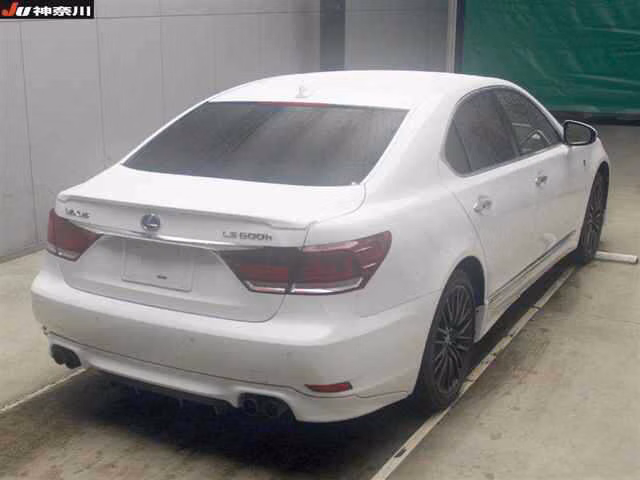 Lexus LS600h