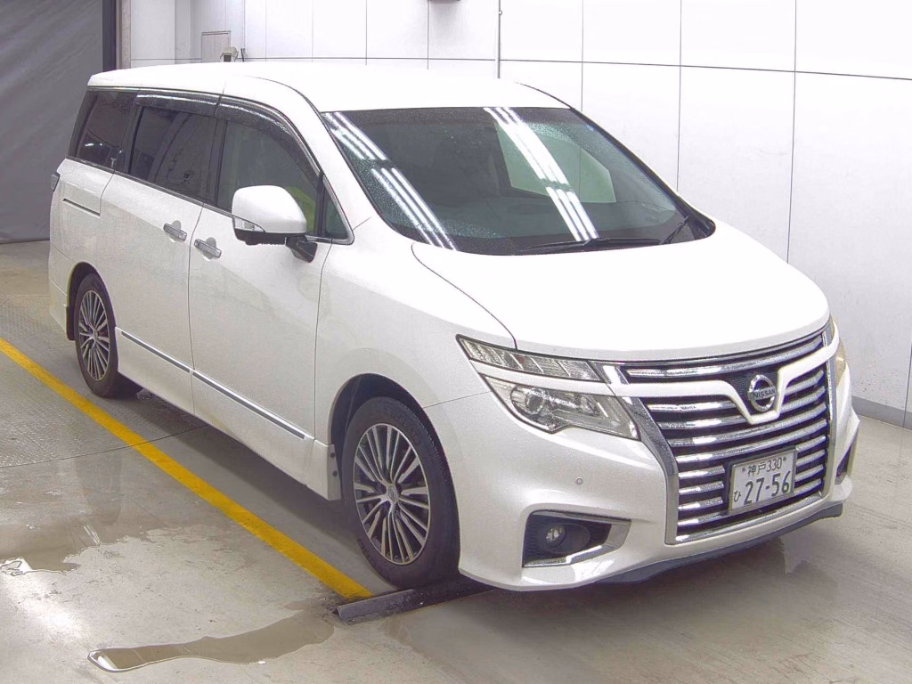 NISSAN ELGRAND