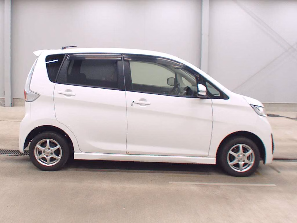 MITSUBISHI EK CUSTOM