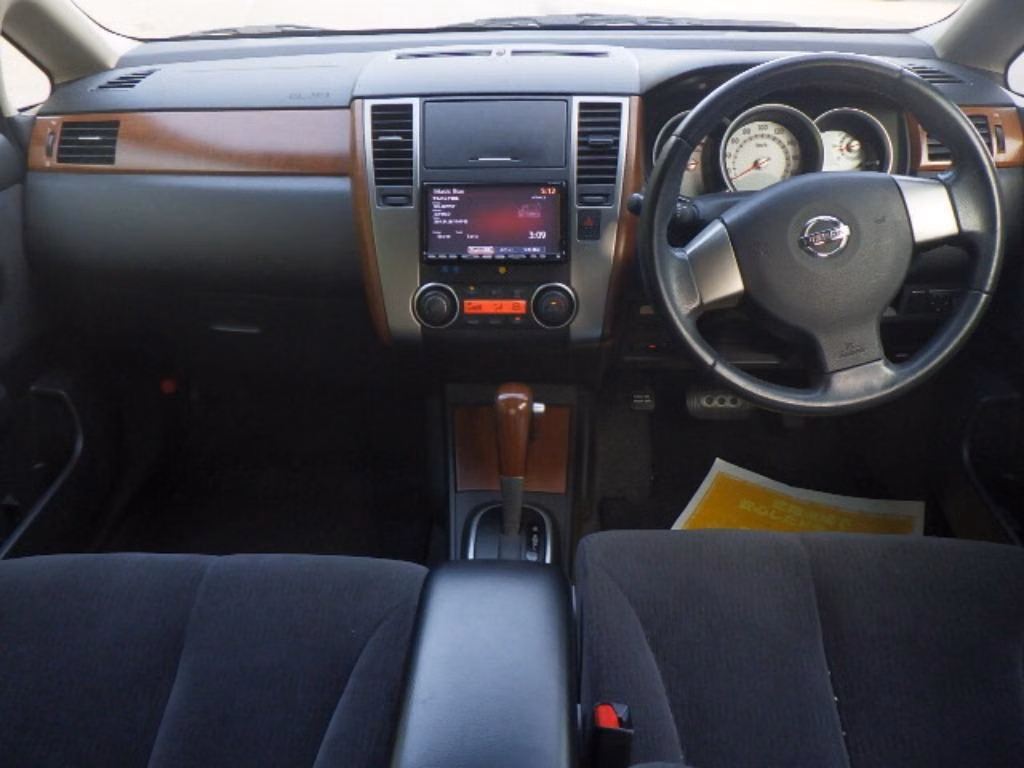 Nissan Tiida Latio