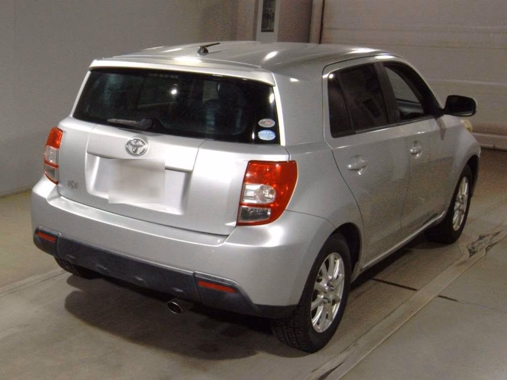 TOYOTA IST