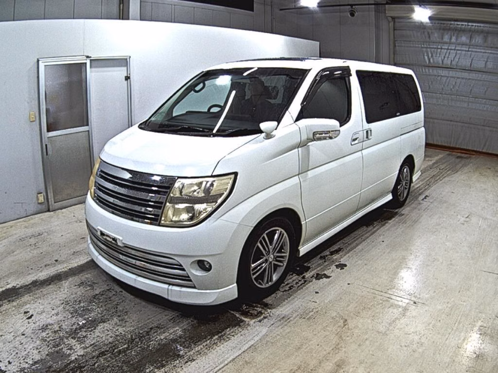 Nissan Elgrand