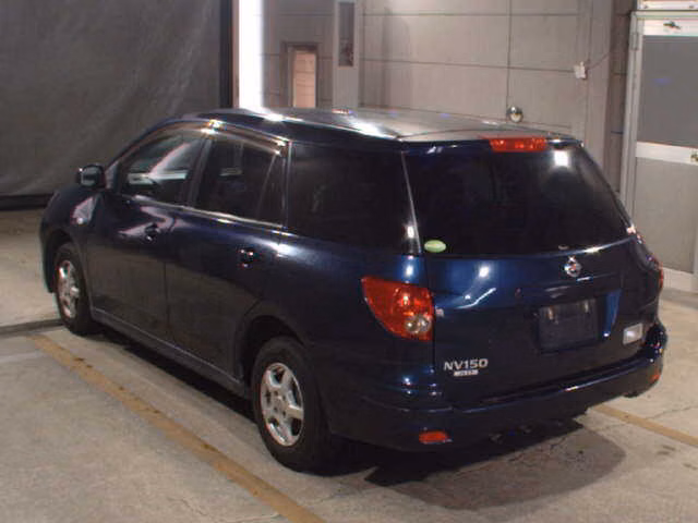 Nissan AD