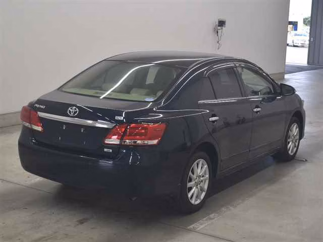 Toyota Premio