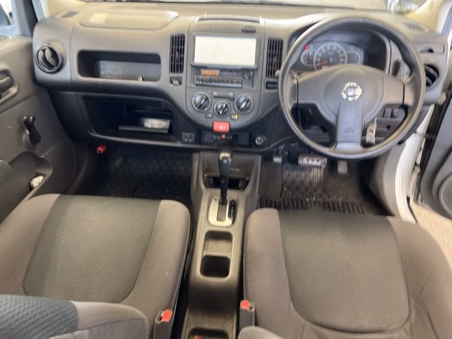 Nissan AD