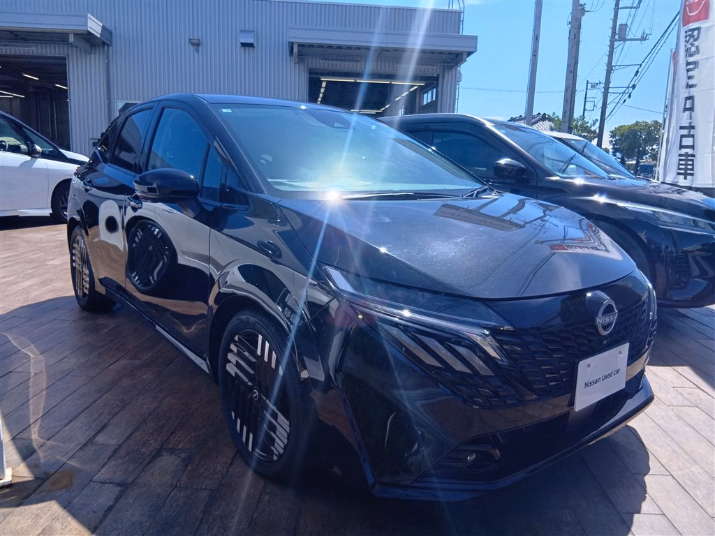 Nissan Aura