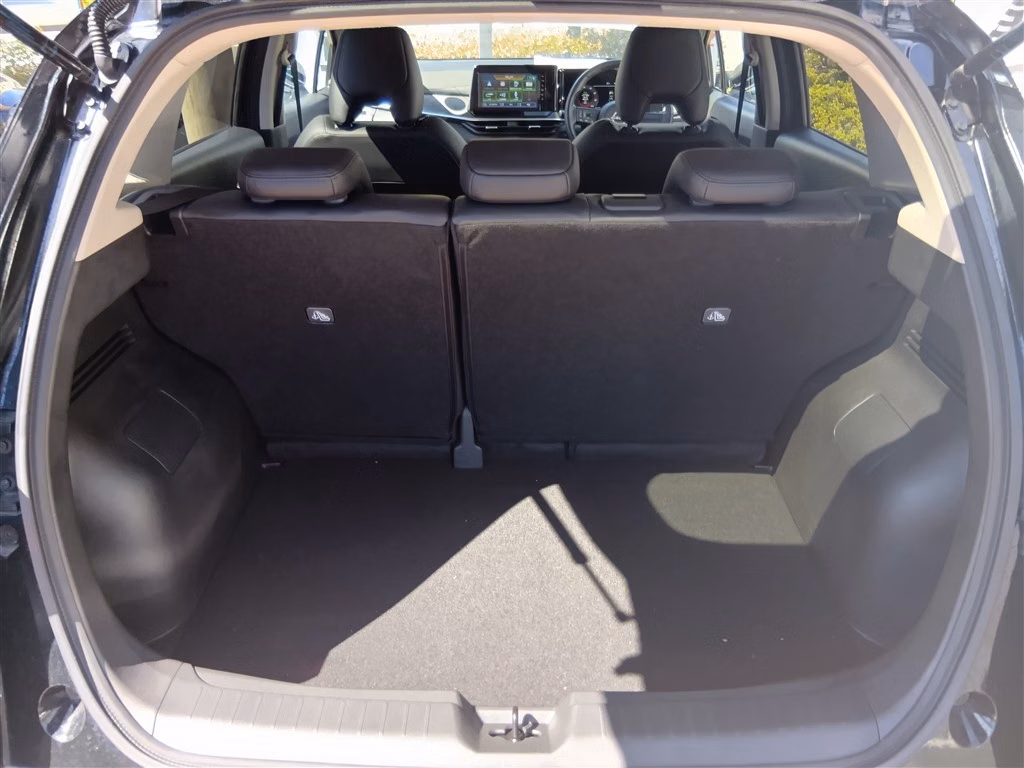Nissan Aura