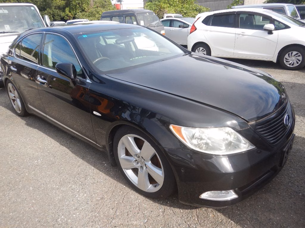 Lexus LS460