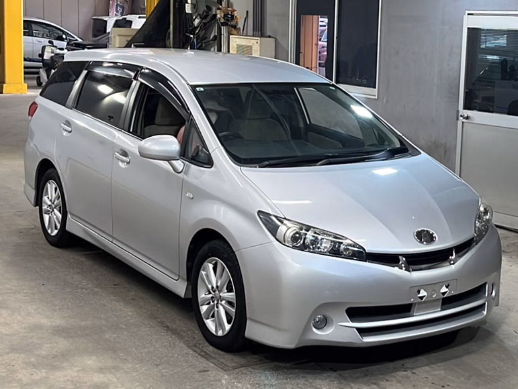 TOYOTA WISH