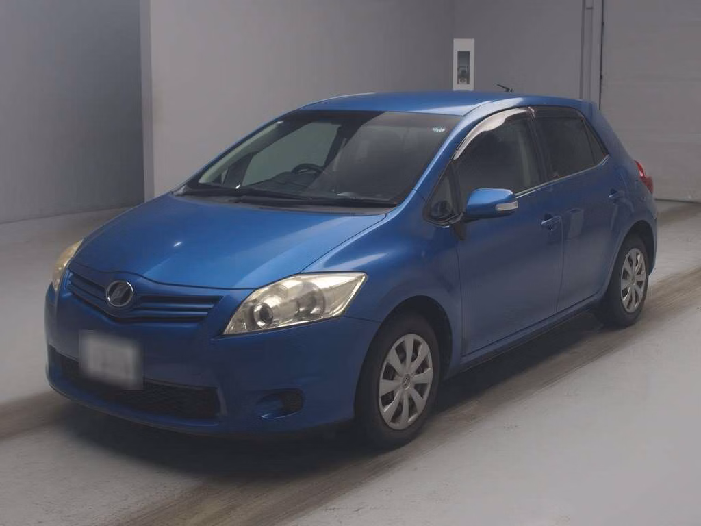 TOYOTA AURIS