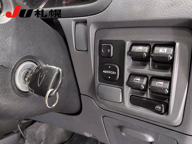 DAIHATSU MIRA AVY