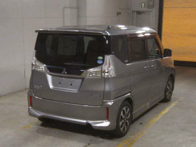 Mitsubishi Delica D:2