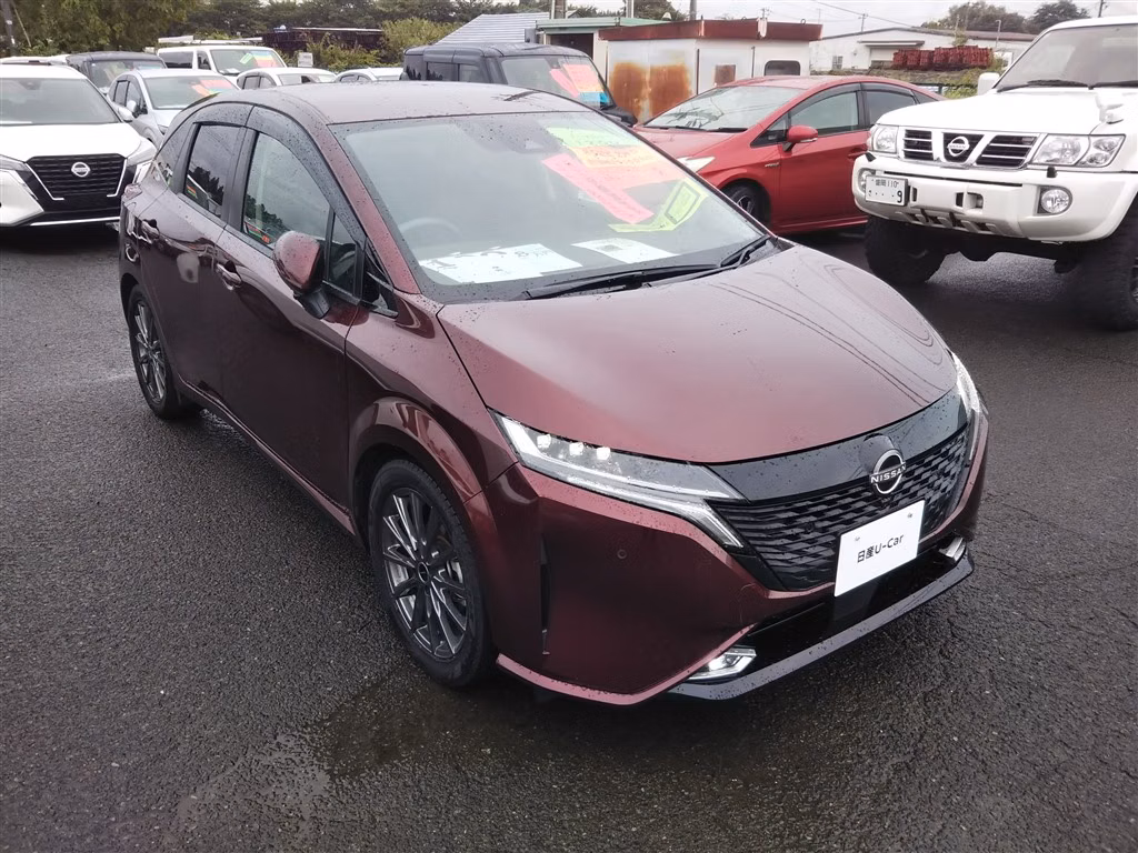 Nissan Aura