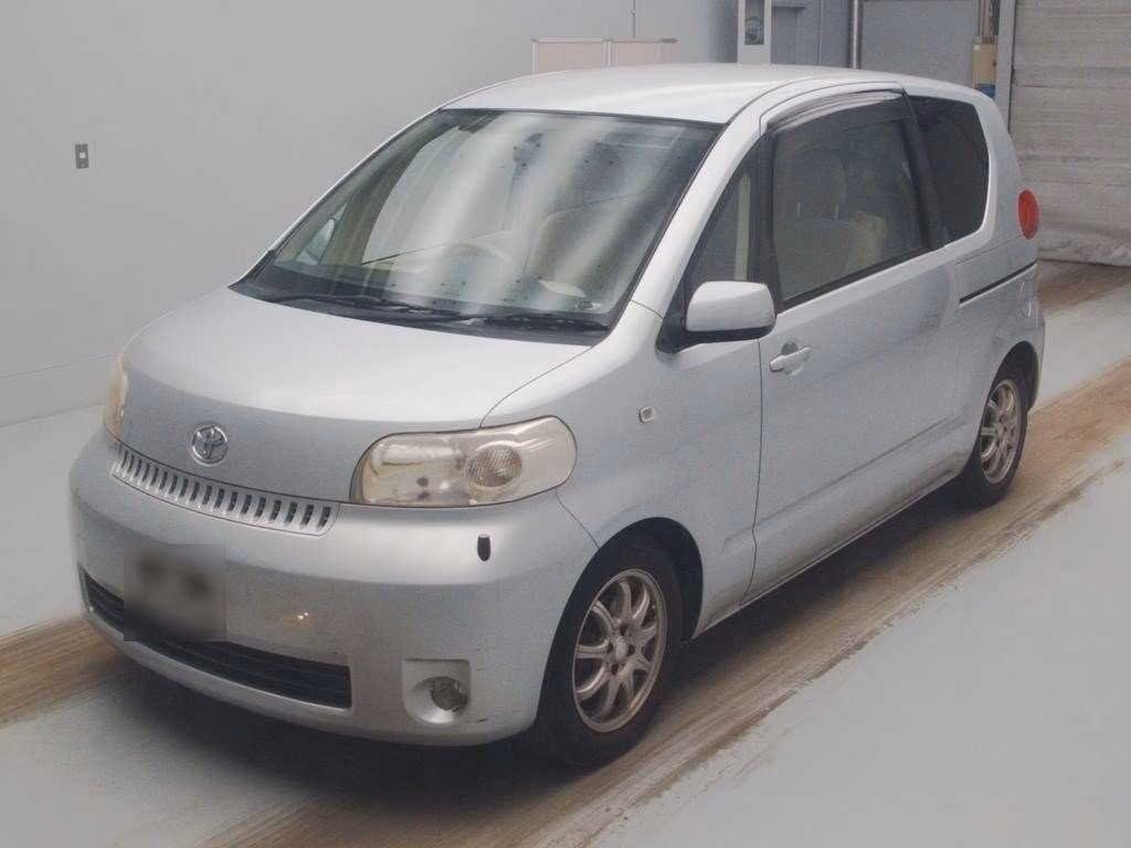 TOYOTA PORTE