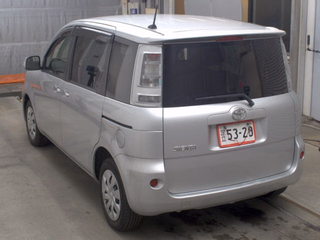 TOYOTA SIENTA