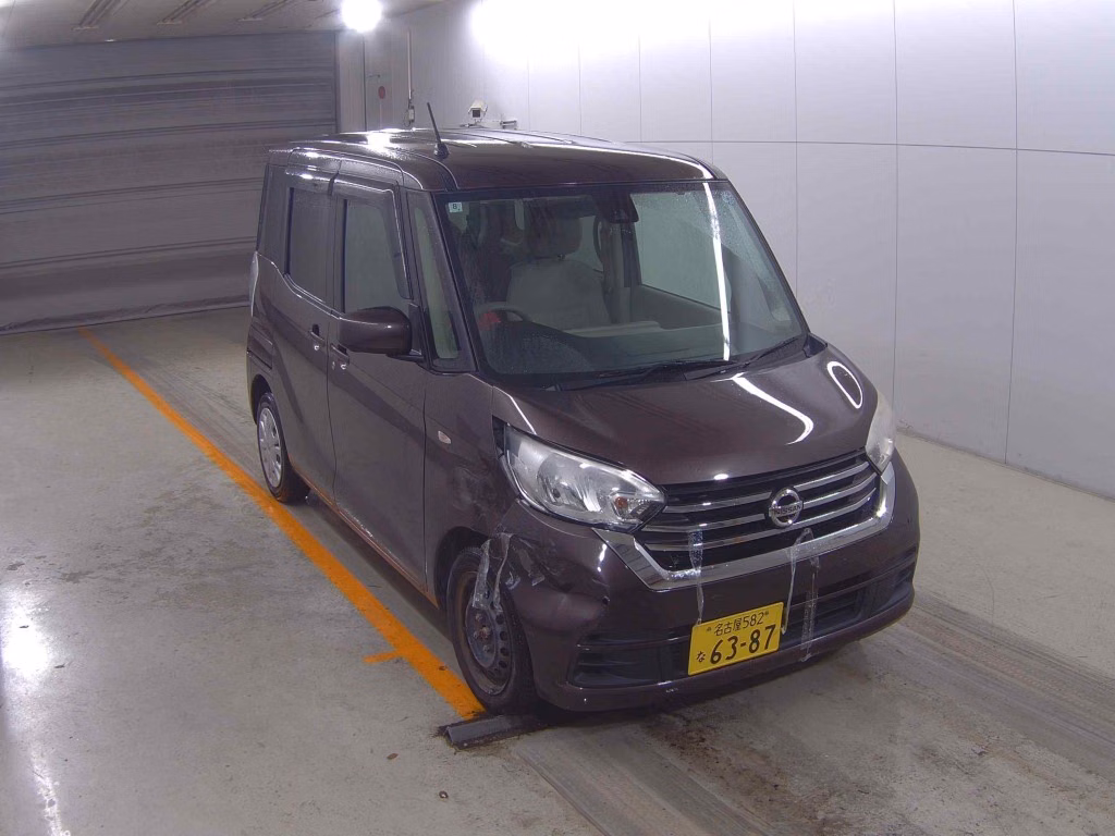 NISSAN DAYZ ROOX