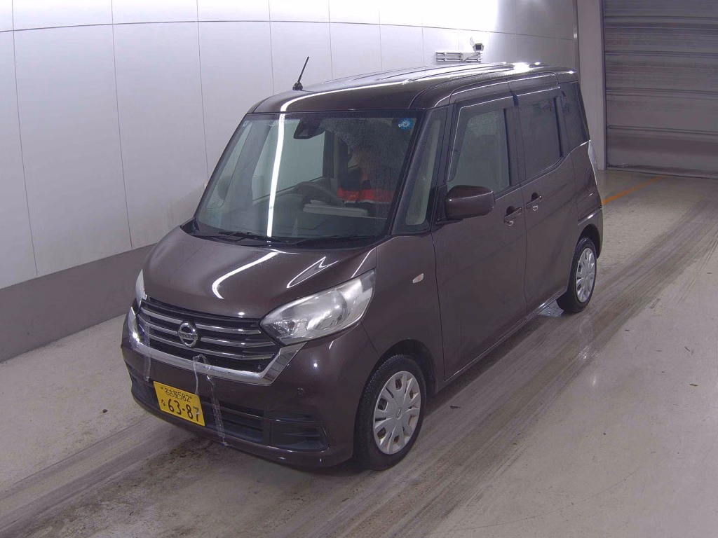 NISSAN DAYZ ROOX