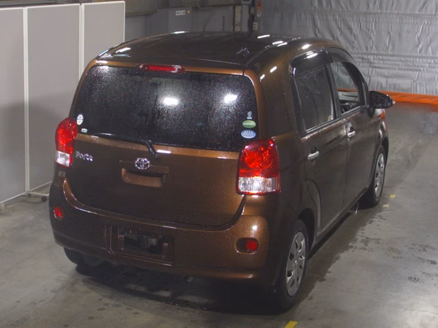 TOYOTA PORTE
