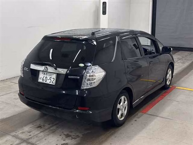 HONDA FIT SHUTTLE