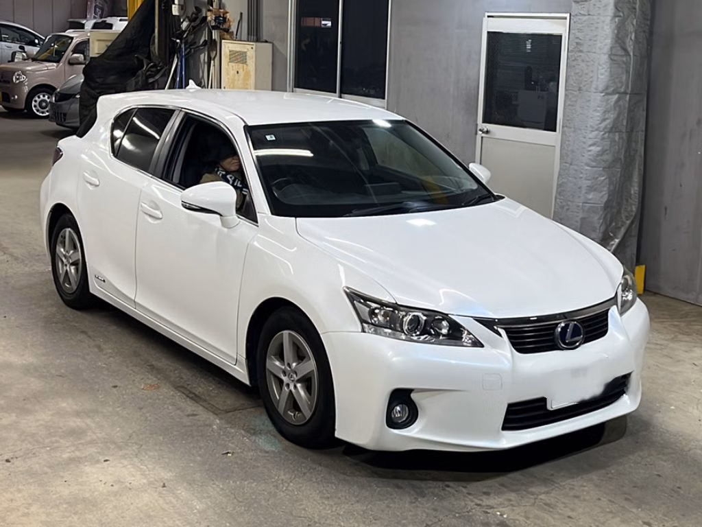 Lexus CT200h