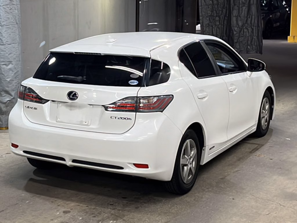 Lexus CT200h
