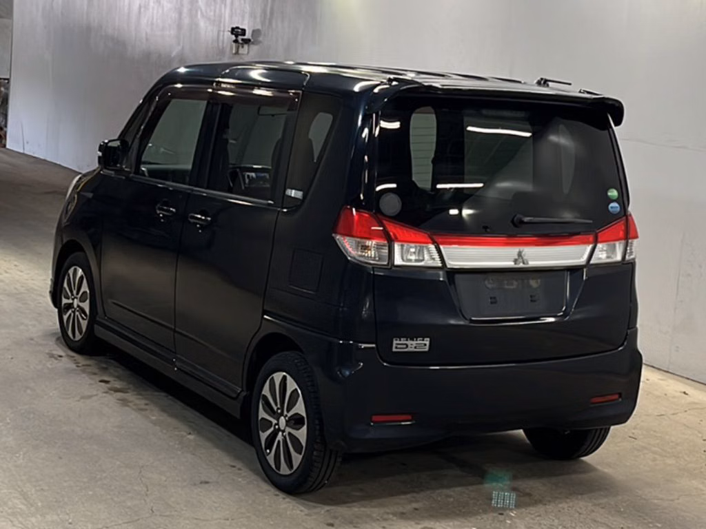 Mitsubishi Delica D:2