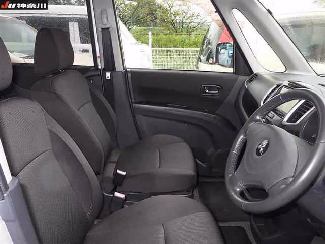 Mitsubishi Delica D:2