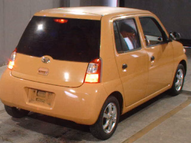 DAIHATSU ESSE