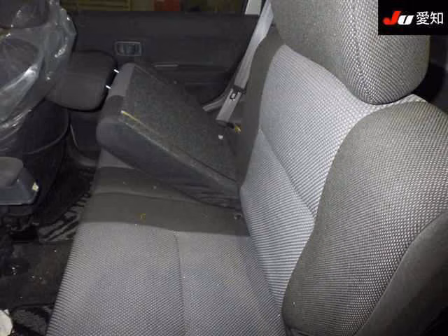 DAIHATSU TERIOS KID