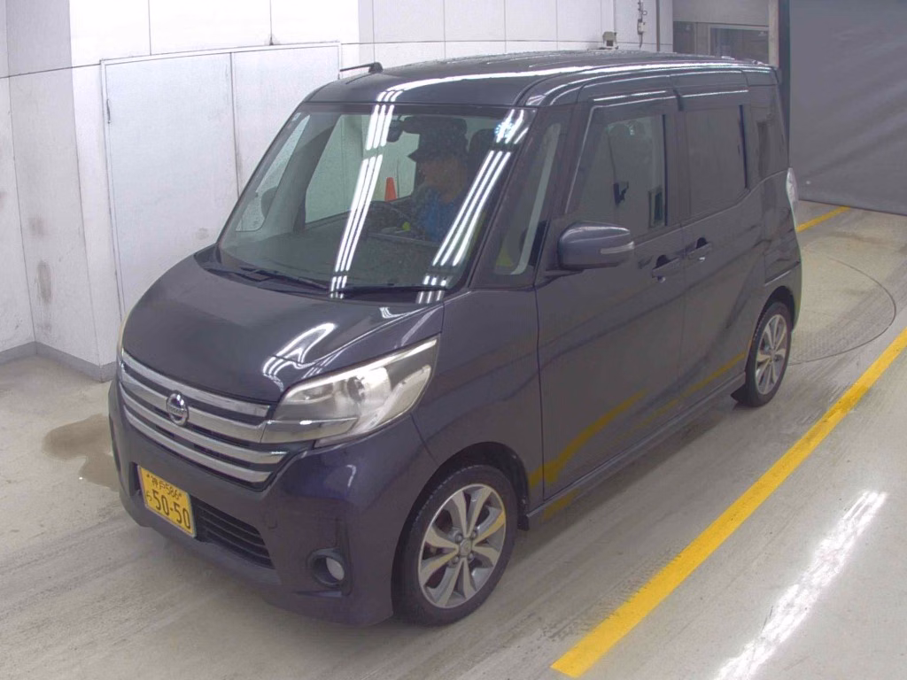 NISSAN DAYZ ROOX