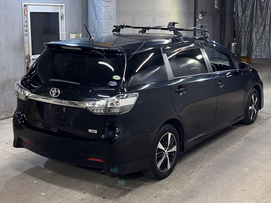 TOYOTA WISH