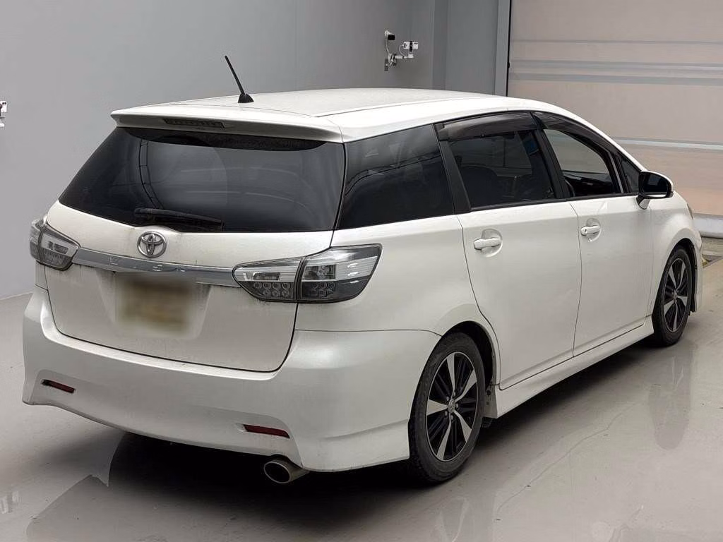 TOYOTA WISH