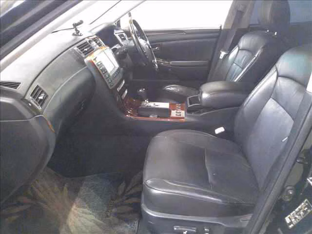 Toyota Crown Majesta