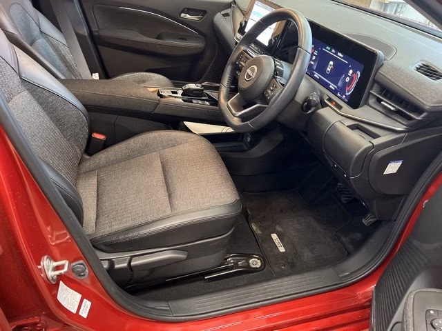 Nissan Aura