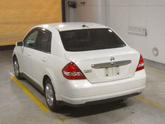 Nissan Tiida Latio