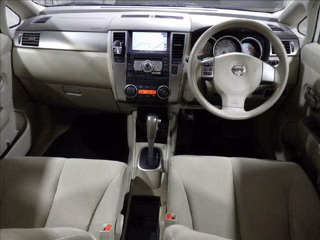 Nissan Tiida Latio
