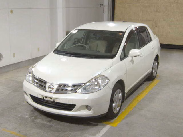 Nissan Tiida Latio