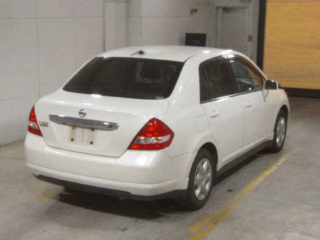 Nissan Tiida Latio
