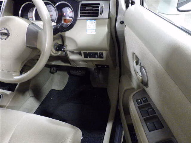Nissan Tiida Latio