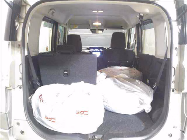 Mitsubishi Delica D:2