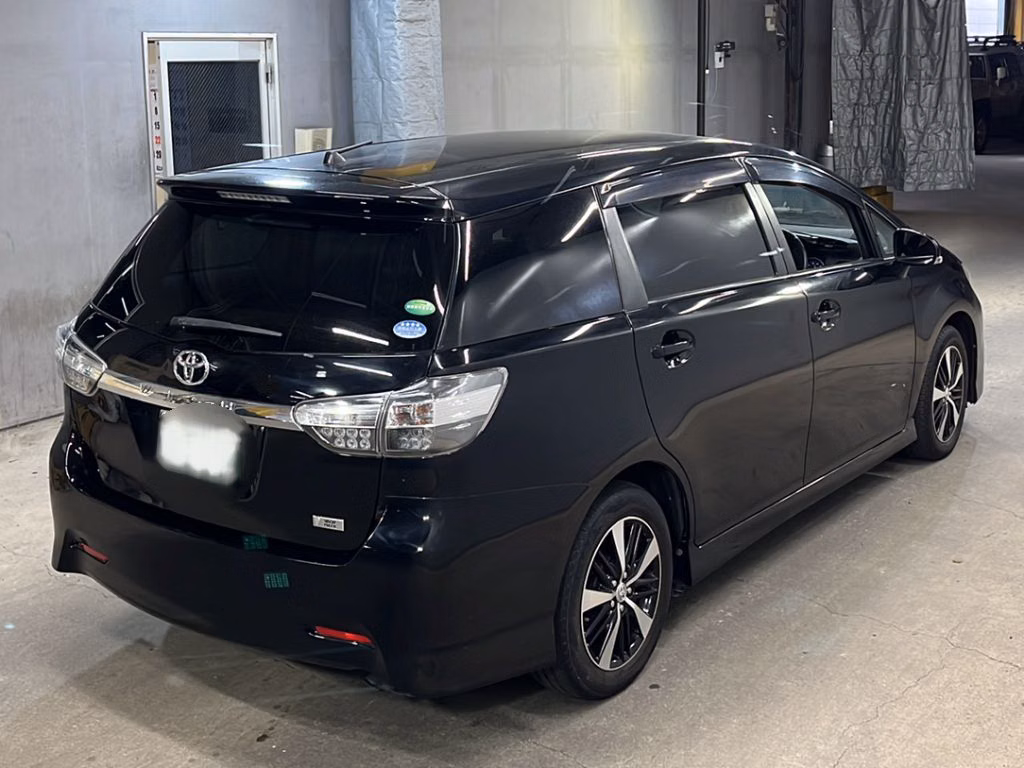 TOYOTA WISH