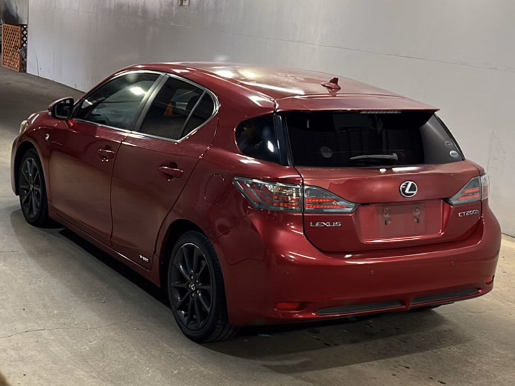 Lexus CT200h