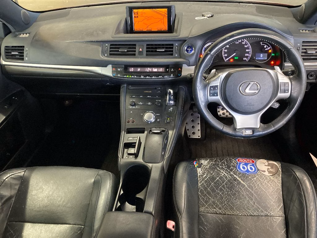 Lexus CT200h