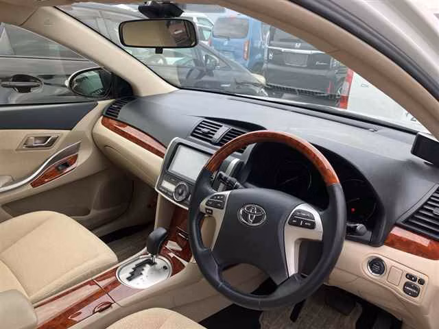 Toyota Premio
