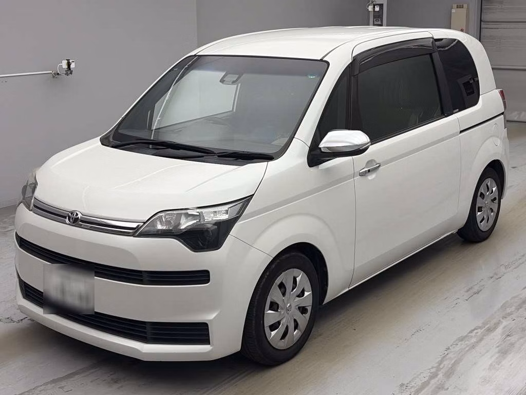 TOYOTA SPADE
