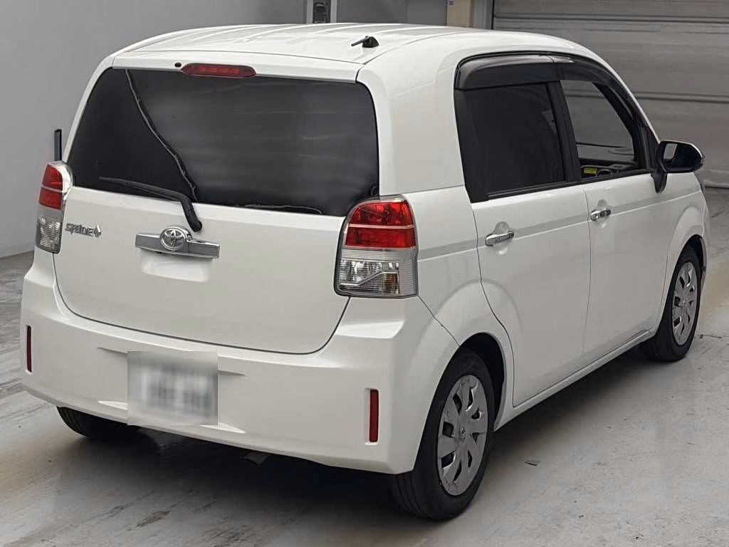 TOYOTA SPADE