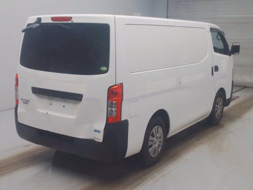 NISSAN NV350 CARAVAN